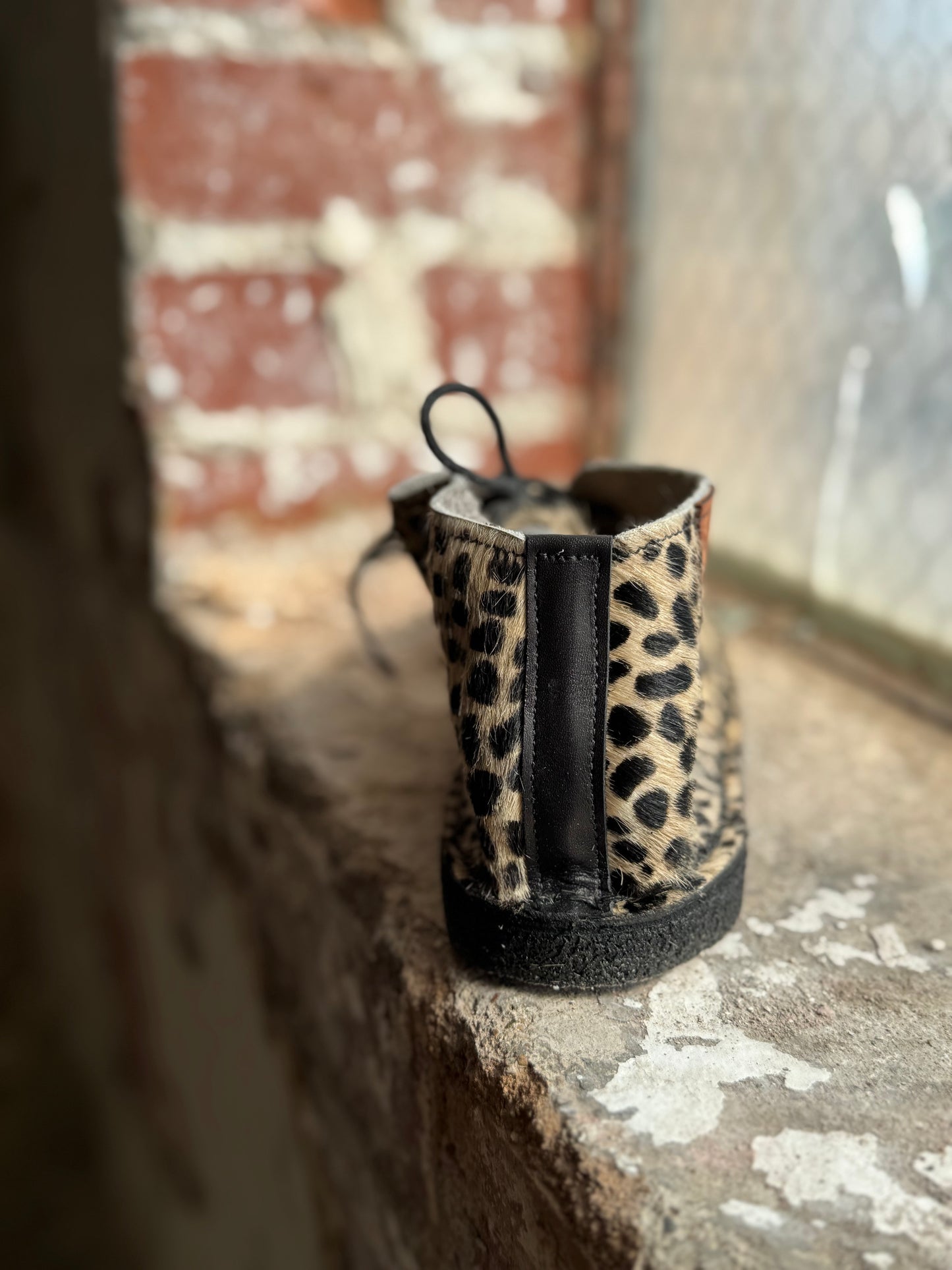 Dimovi Desert Boots - Cheetah Fuzzy Leather