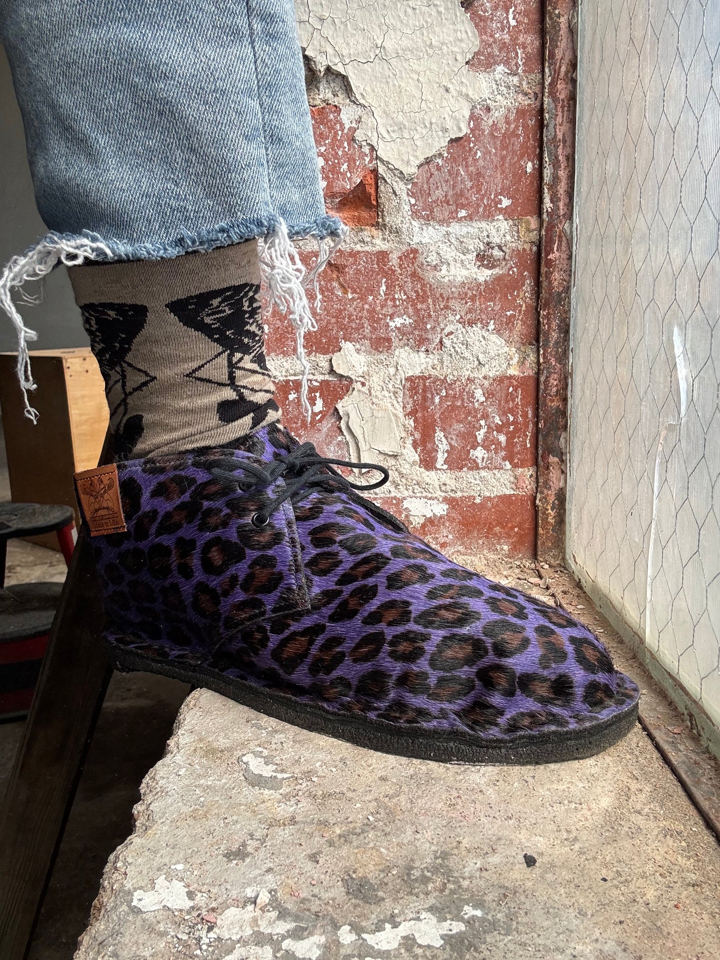 Dimovi Desert Boots - Purple Fuzzy Leopard