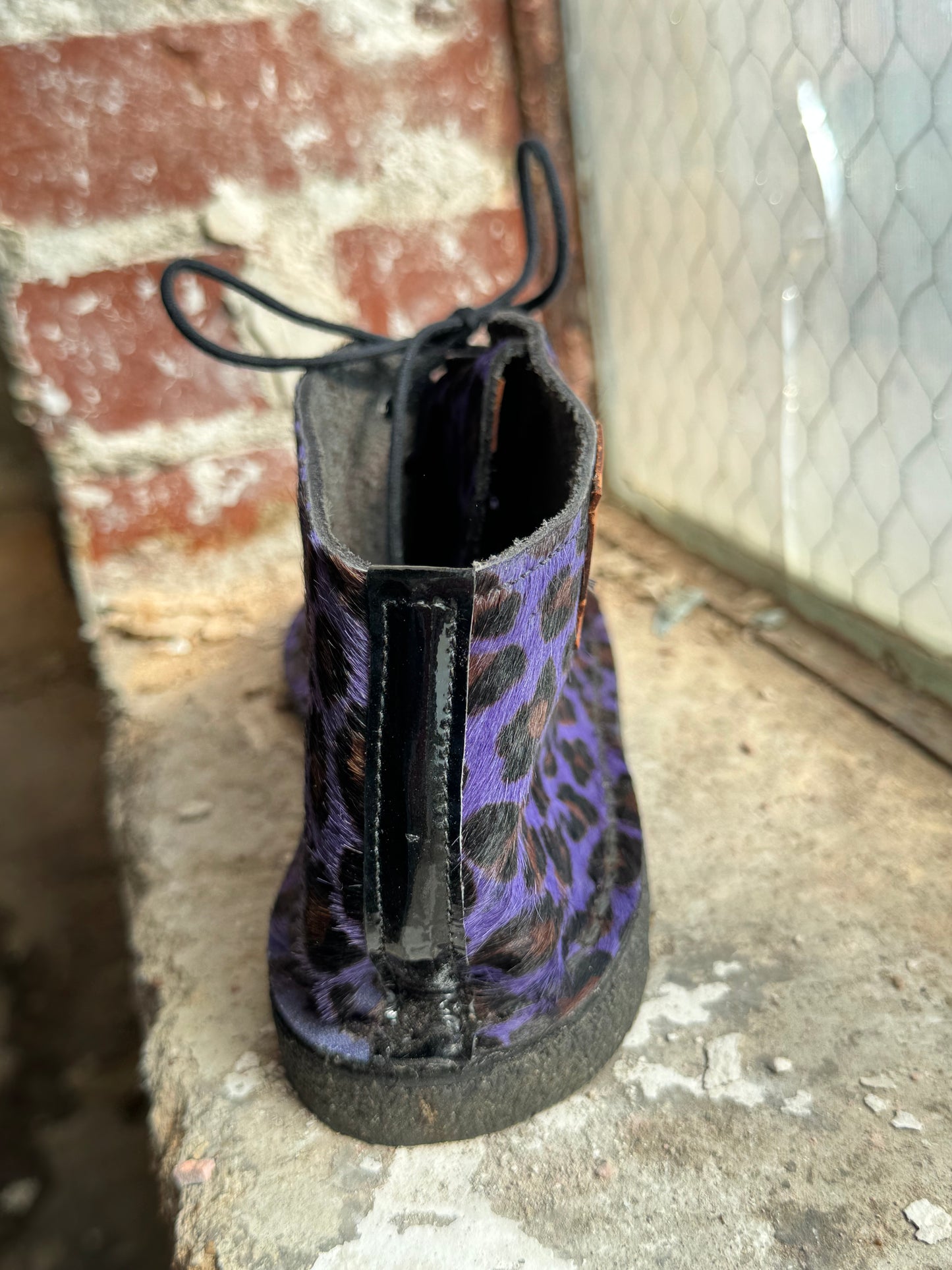 Dimovi Desert Boots - Purple Fuzzy Leopard